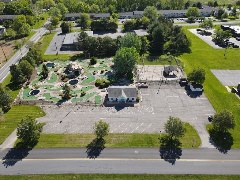 More Photos Of 4565 Spring Hill Dr, Schnecksville Amusement Park For Sale