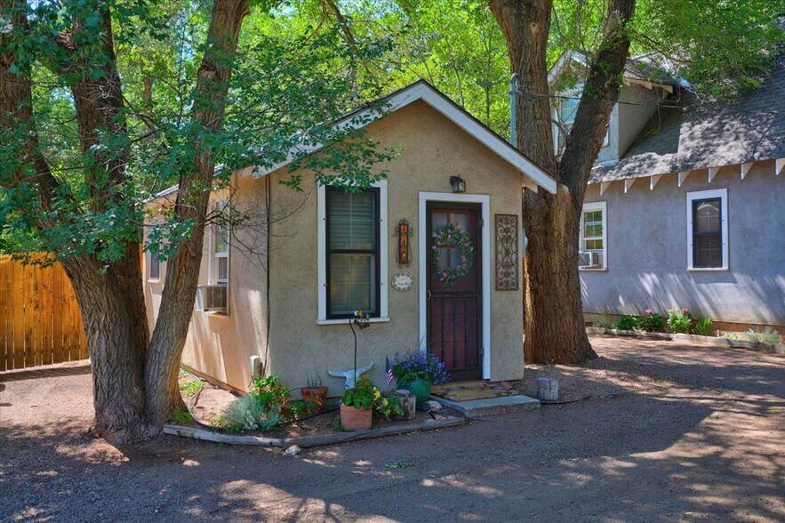 More Photos Of 102 Holly St, Colorado Springs Apartments For Sale