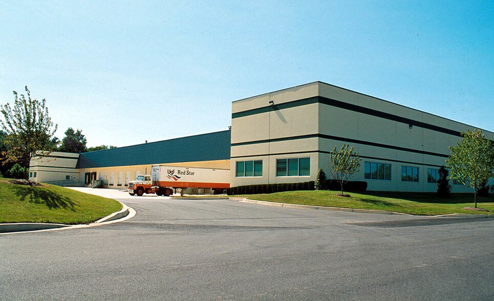 More Photos Of 2206 Lakeside Blvd, Edgewood Warehouse For Lease