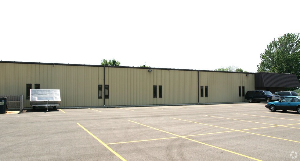 More Photos Of 14600 168th Ave, Grand Haven Office For Sale