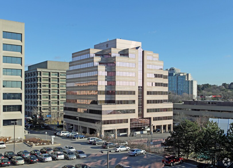 More Photos Of 255 Duncan Mill Rd, Toronto Office For Sale