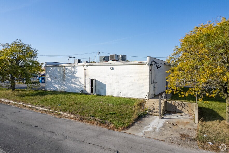 More Photos Of 2700 E Sauk Trail Rd, Sauk Village Storefront Retail Office For Sale