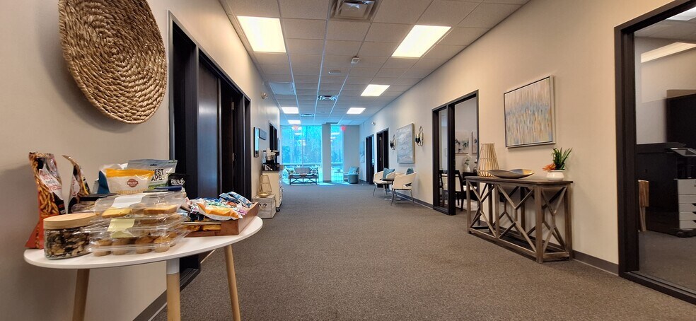More Photos Of 705 Wells Rd, Orange Park Light Manufacturing For Lease
