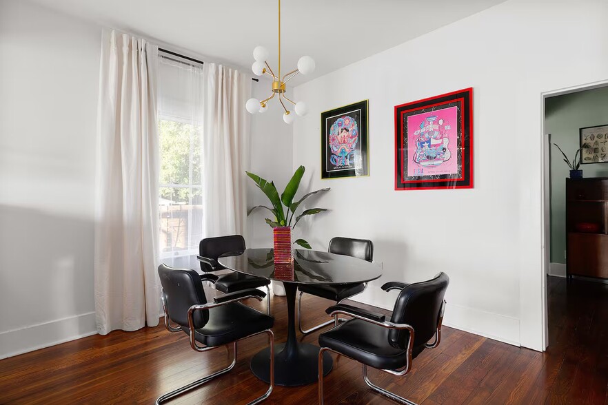 More Photos Of 724 N Cherry St, San Antonio Office For Sale