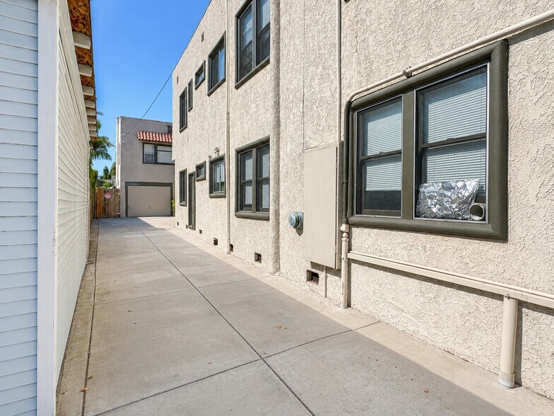 More Photos Of 3822 E 7th St, Long Beach Apartments For Sale