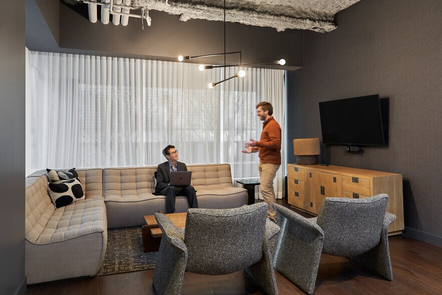 More Photos Of 315 Deaderick St, Nashville Coworking Space