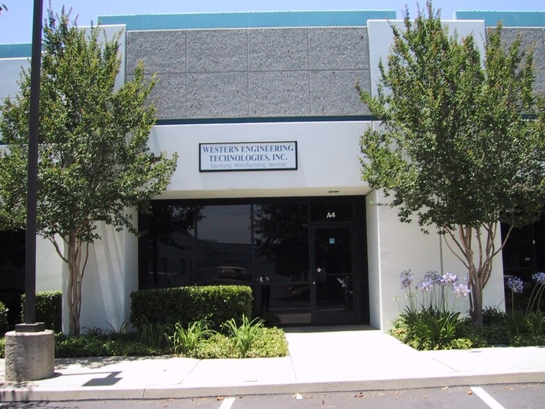 More Photos Of 2125 Wright Ave, La Verne Light Distribution For Lease