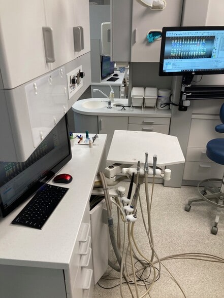 More Photos Of 9233 S Redwood Rd, West Jordan Medical For Lease