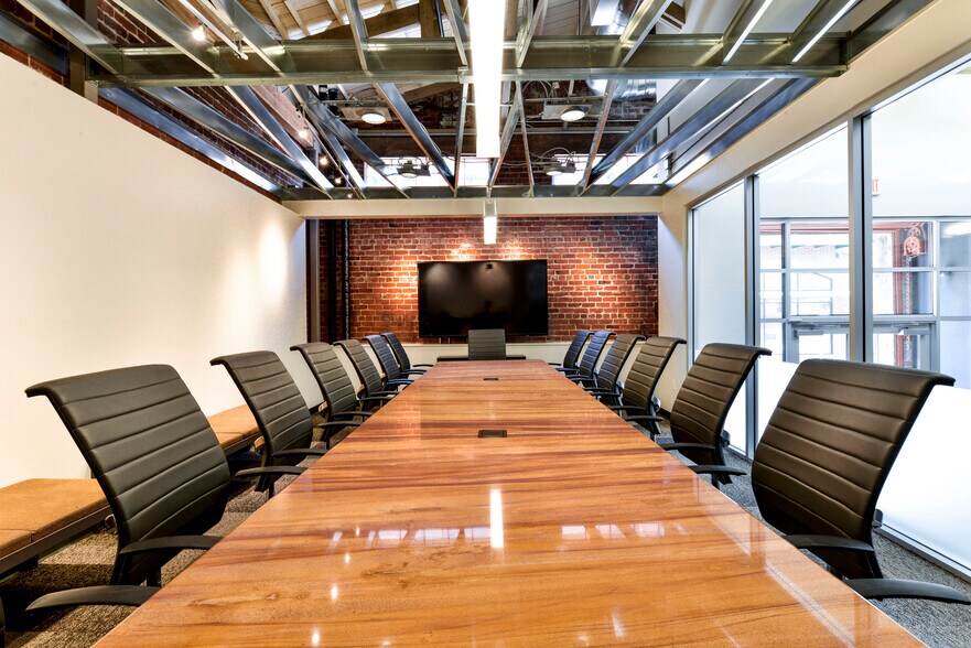 More Photos Of 121 E Buchanan St, Phoenix Loft Creative Space For Sale