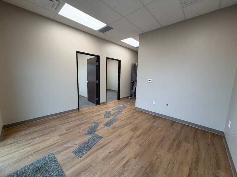 More Photos Of 830 Wesco Pky, Sheridan Warehouse For Lease