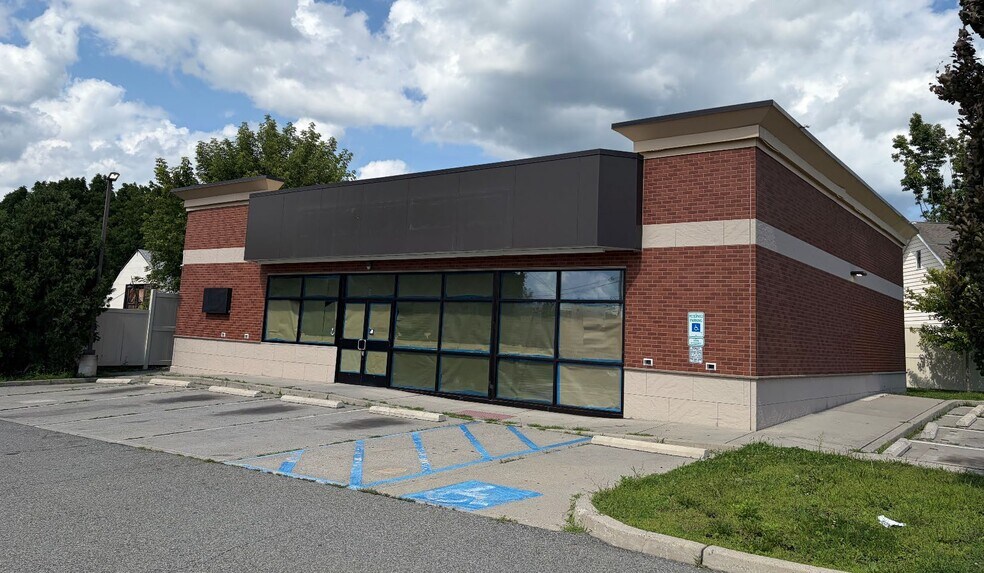Primary Photo Of 61 State Rt 23, Hamburg Office For Lease