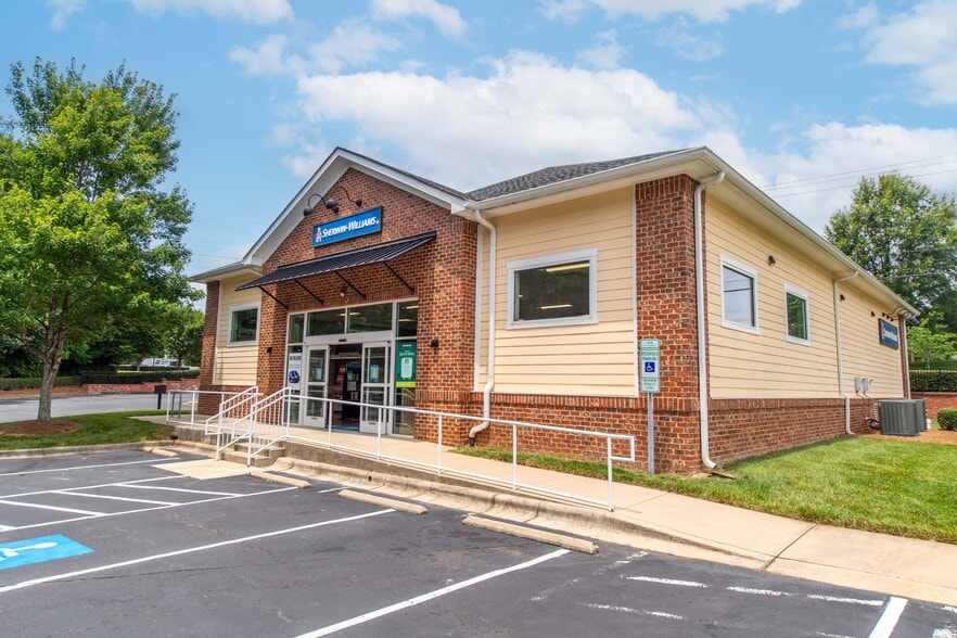 More Photos Of 8430 Rea Rd, Charlotte Unknown For Lease