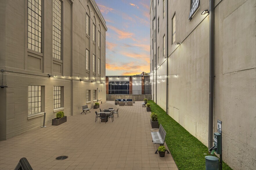 More Photos Of 575 E 4th St, Winston-Salem Apartments For Lease