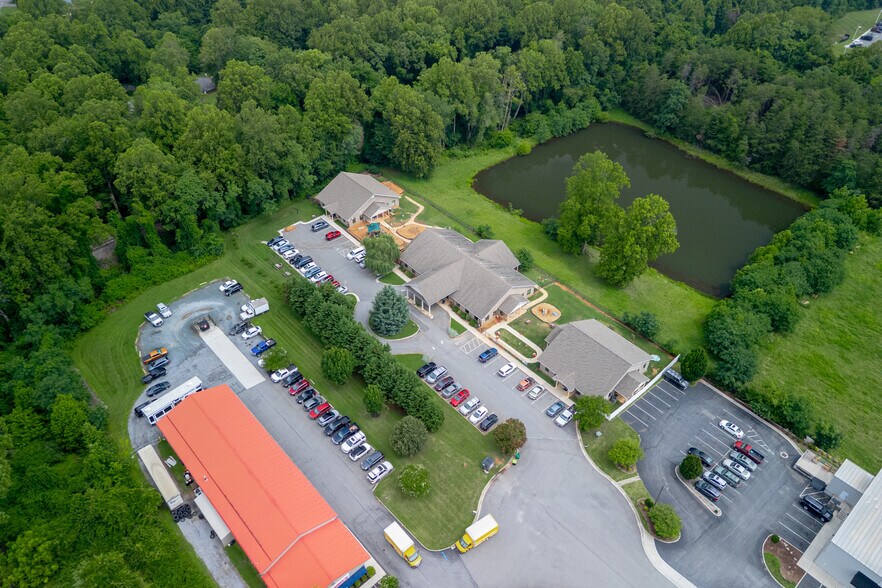 More Photos Of 1071 Woodberry Square Pl, Lynchburg Office For Sale