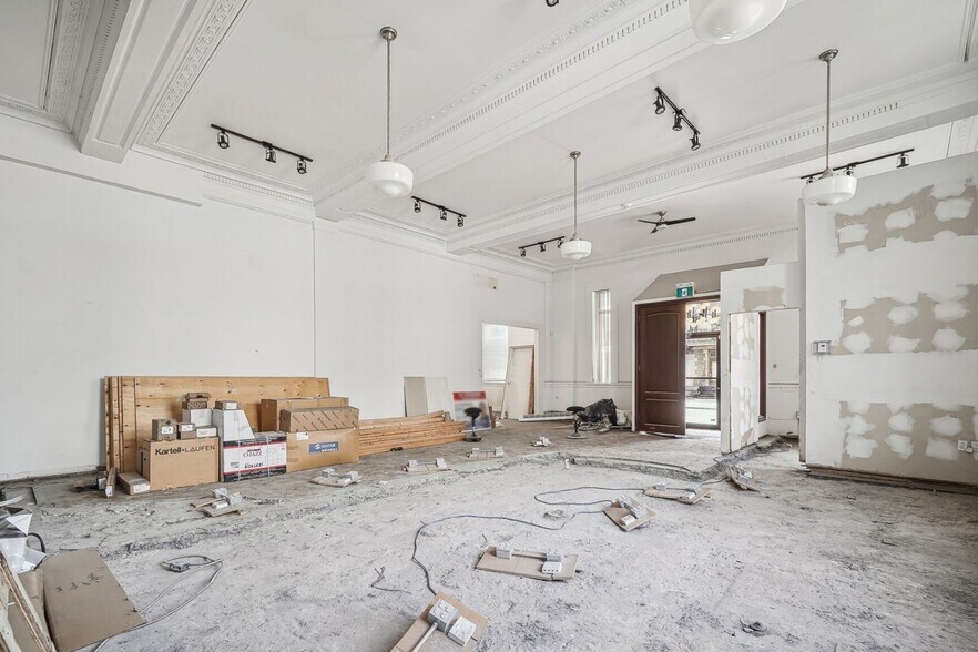 More Photos Of 4866 Rue Sainte-Catherine E E, Montréal Office For Sale