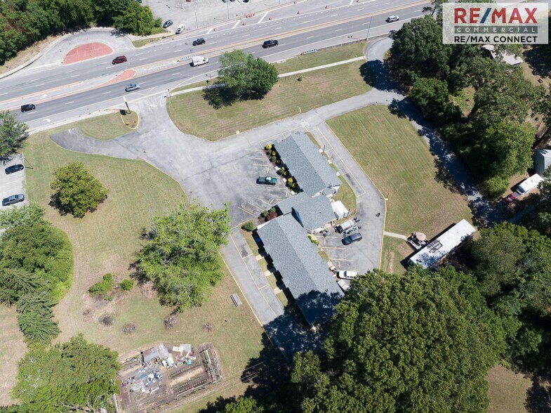 More Photos Of 1408 George Washington Mem Hwy, Gloucester Point Hotel For Sale