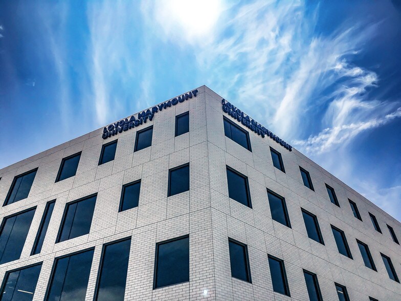 More Photos Of 12065-12069 Jefferson Blvd, Culver City Office For Lease