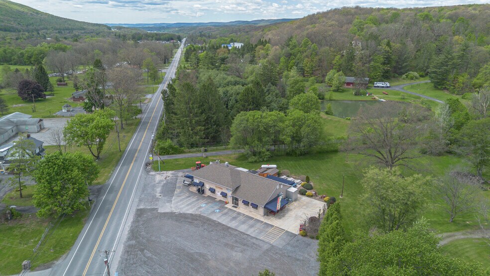 More Photos Of 13524 S Eagle Valley Rd, Tyrone Restaurant For Sale