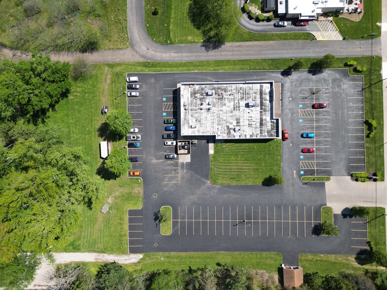 More Photos Of 3657 Fishcreek Rd, Stow Freestanding For Lease
