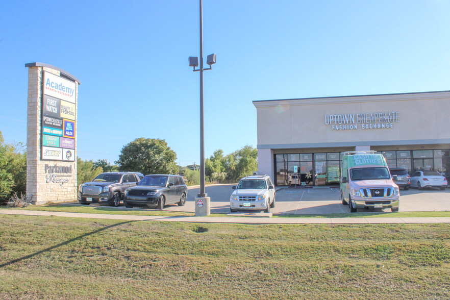 More Photos Of 5860-5864 N Tarrant Pky, Fort Worth General Retail For Sale