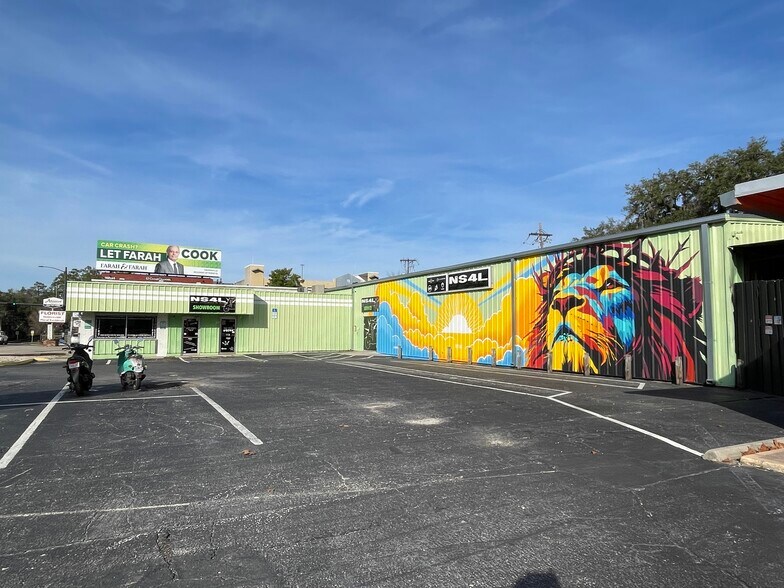 Primary Photo Of 633 NW 13th St, Gainesville General Retail For Sale