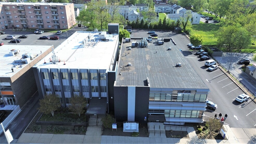 More Photos Of 6609-6615 Reisterstown Rd, Baltimore Medical For Lease
