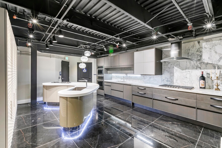 More Photos Of 1645-1649 Mission St, San Francisco Loft Creative Space For Sale