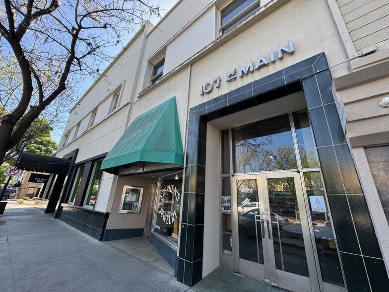 More Photos Of 101 W Main St, Visalia Freestanding For Sale