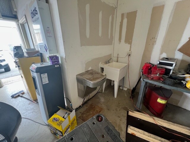 More Photos Of 601 E Cedar Ave, McAllen Service For Lease