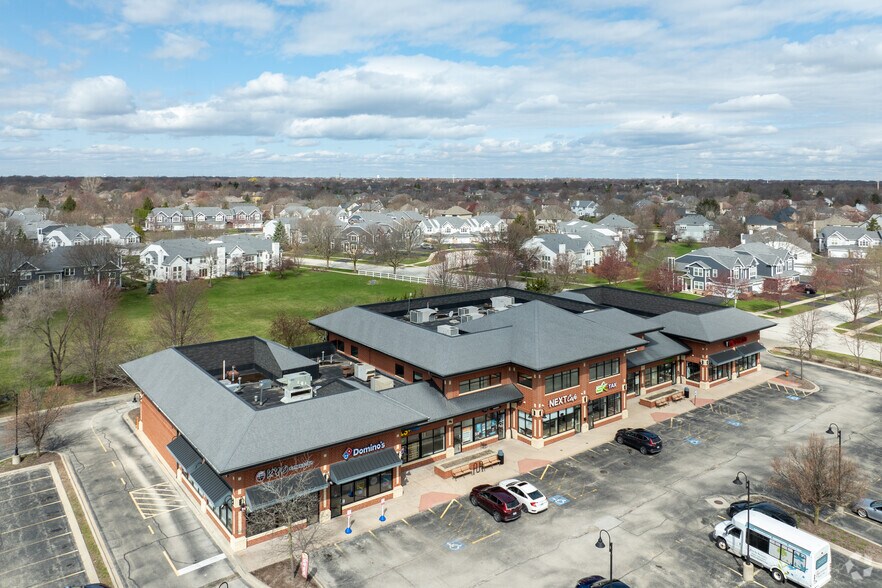 More Photos Of 4003 Plainfield-Naperville Rd, Naperville Coworking Space