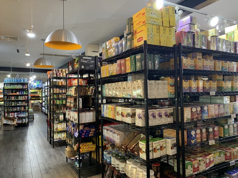 More Photos Of 4311 Broadway, New York Supermarket For Sale