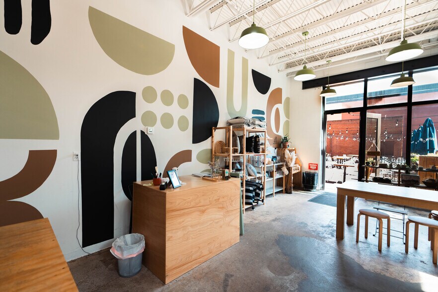 More Photos Of 3600 Clipper Mill Rd, Baltimore Office For Lease