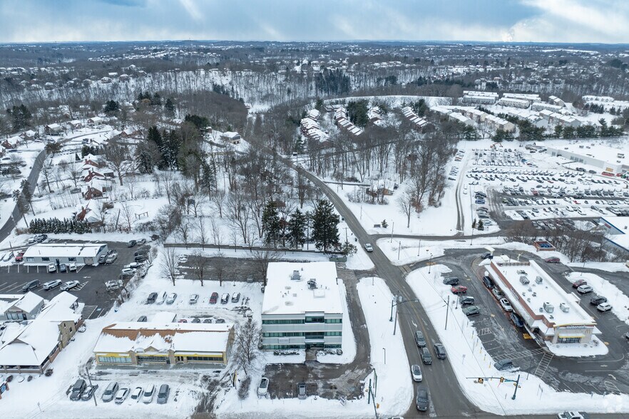 More Photos Of 10521 Perry Hwy, Wexford Office For Lease