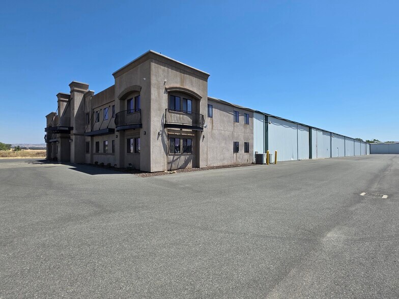 More Photos Of 13290 Contractors Dr, Chico Manufacturing For Lease