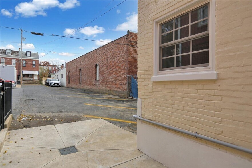 More Photos Of 241 S 5th St, Reading Apartments For Sale