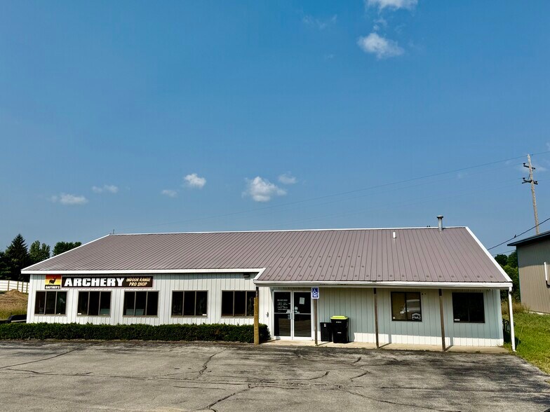 Primary Photo Of 1788 S M 37, Traverse City Freestanding For Sale