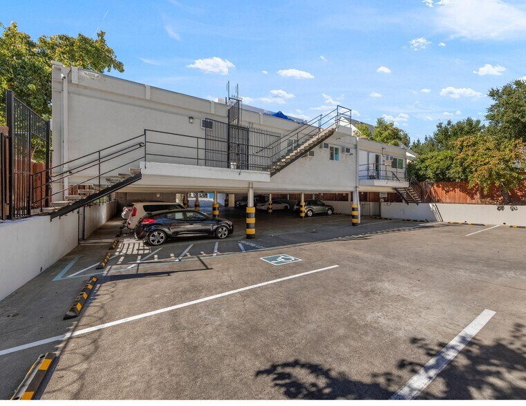 More Photos Of 556 N 1st St, San Jose Medical For Sale