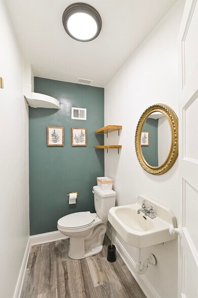 More Photos Of 5519 Northwest Radial Hwy, Omaha Medical For Sale