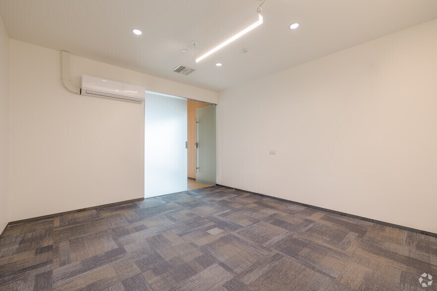 More Photos Of 3760 Motor Ave, Los Angeles Loft Creative Space For Lease