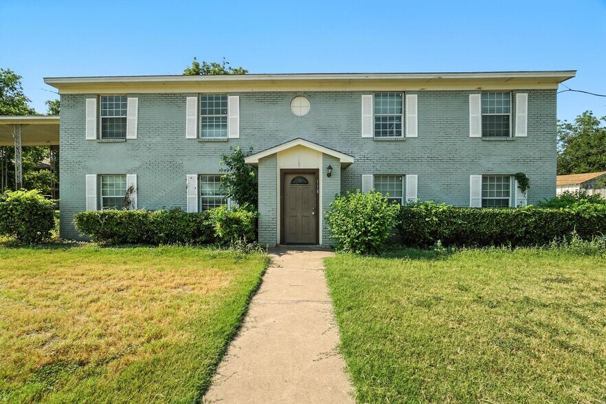 More Photos Of 1705 S 3rd St, Abilene Apartments For Sale