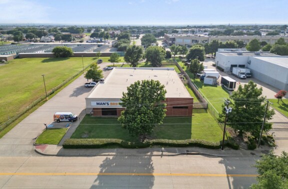 More Photos Of 2639-2641 Westgrove Dr, Carrollton Manufacturing For Sale