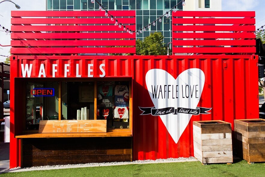 More Photos Of 3768 Long Beach Blvd, Long Beach Restaurant For Lease