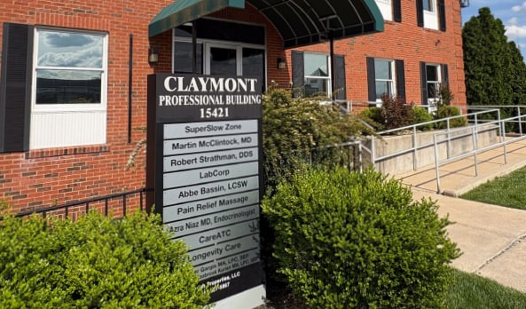More Photos Of 15421 Clayton Rd, Ballwin Medical For Lease