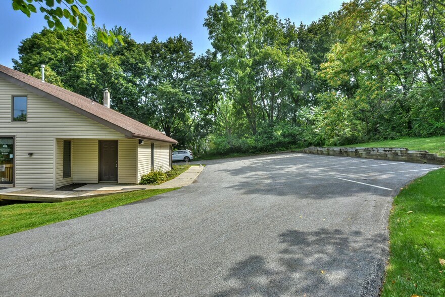 More Photos Of 276 State Rt.94, Vernon Medical For Sale