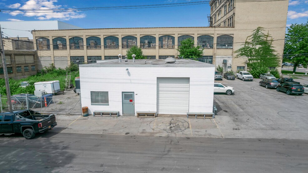 More Photos Of 142 Dutton Ave, Buffalo Warehouse For Sale