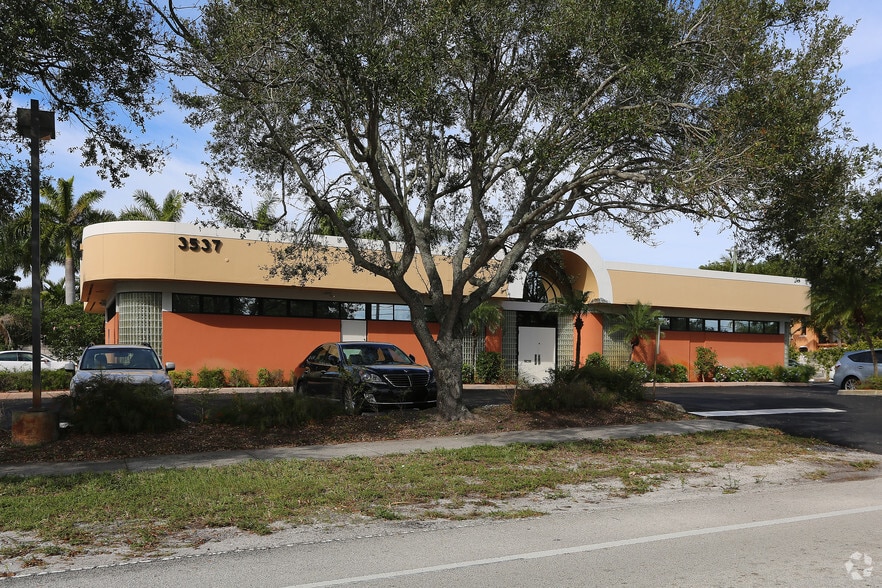 More Photos Of 3537 Forest Hill Blvd, West Palm Beach Medical For Lease