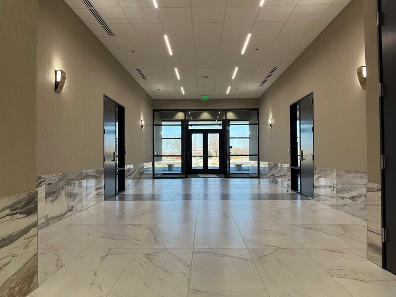 More Photos Of 1800 S. Bonito Way, Meridian, Meridian Medical For Lease