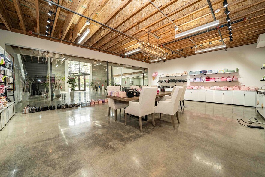 More Photos Of 2001 Saturn St, Monterey Park Light Distribution For Sale