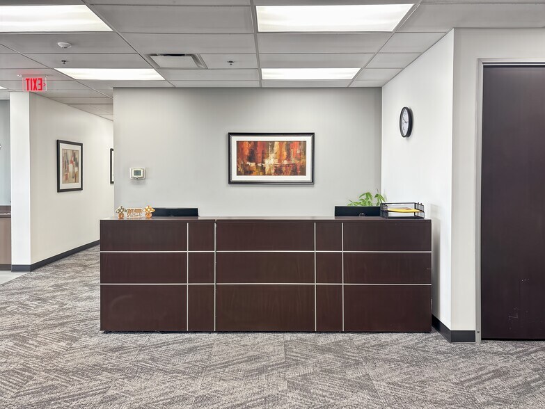 More Photos Of 303 N Stadium Blvd, Columbia Coworking Space