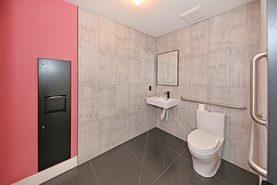 More Photos Of 1 S Liberty Dr, Stony Point Storefront For Sale